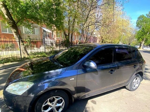 Сірий Кіа Сід, об'ємом двигуна 1.6 л та пробігом 255 тис. км за 6100 $, фото 1 на Automoto.ua