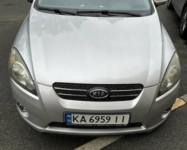 Сірий Кіа Сід, об'ємом двигуна 2 л та пробігом 281 тис. км за 6400 $, фото 1 на Automoto.ua