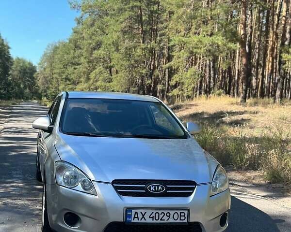 Сірий Кіа Сід, об'ємом двигуна 1.4 л та пробігом 297 тис. км за 4500 $, фото 1 на Automoto.ua