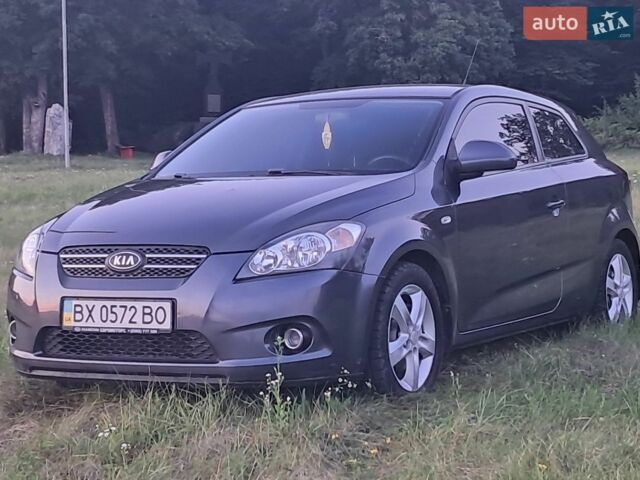 Серый Киа Сид, объемом двигателя 1.4 л и пробегом 260 тыс. км за 3499 $, фото 1 на Automoto.ua
