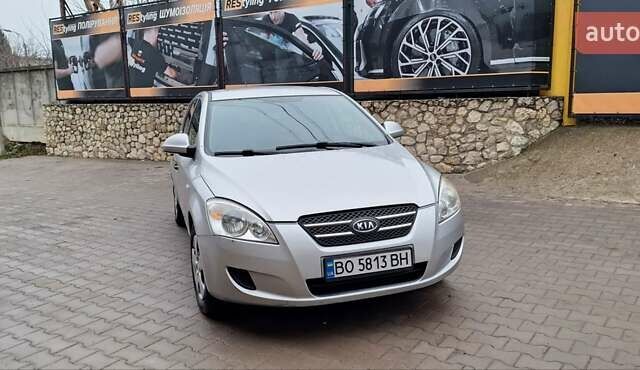 Сірий Кіа Сід, об'ємом двигуна 1.4 л та пробігом 280 тис. км за 4500 $, фото 1 на Automoto.ua
