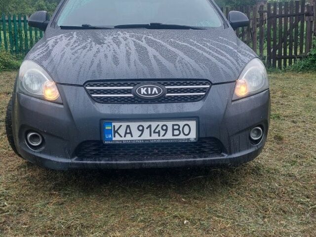 Сірий Кіа Сід, об'ємом двигуна 1.6 л та пробігом 330 тис. км за 3300 $, фото 1 на Automoto.ua