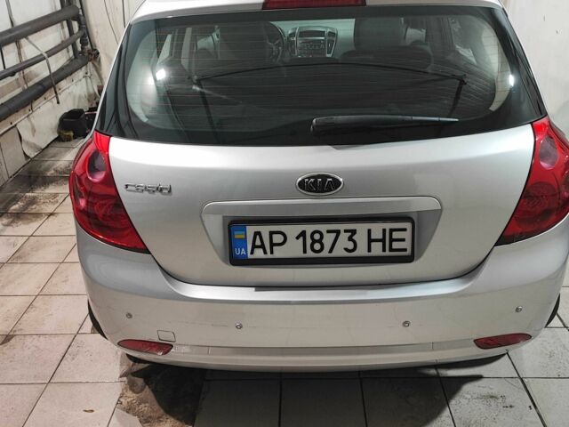 Серый Киа Сид, объемом двигателя 1.6 л и пробегом 140 тыс. км за 5500 $, фото 1 на Automoto.ua