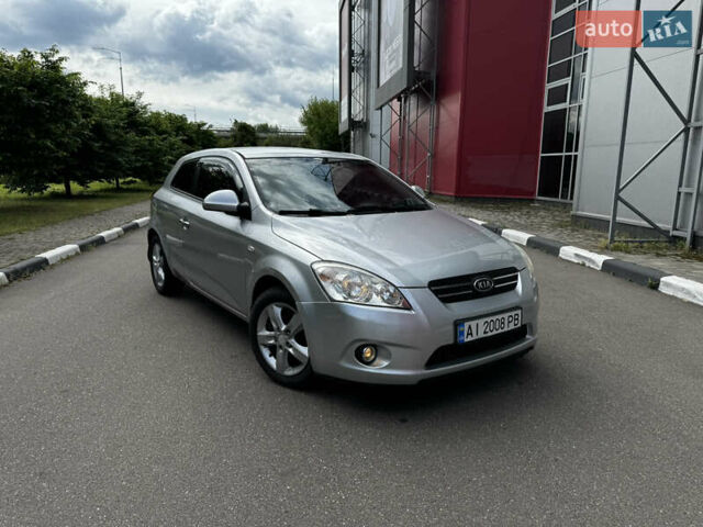 Серый Киа Сид, объемом двигателя 1.59 л и пробегом 201 тыс. км за 4999 $, фото 1 на Automoto.ua