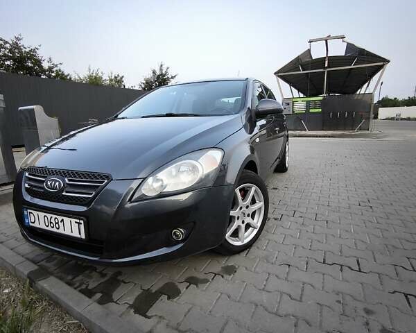 Серый Киа Сид, объемом двигателя 2 л и пробегом 193 тыс. км за 5900 $, фото 1 на Automoto.ua