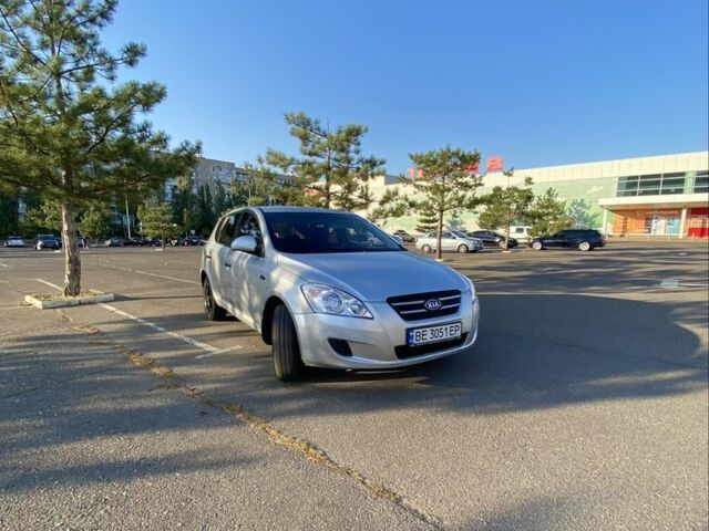 Сірий Кіа Сід, об'ємом двигуна 1.6 л та пробігом 257 тис. км за 4001 $, фото 1 на Automoto.ua