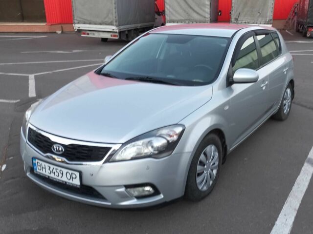 Сірий Кіа Сід, об'ємом двигуна 1.6 л та пробігом 124 тис. км за 5500 $, фото 1 на Automoto.ua