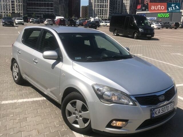 Серый Киа Сид, объемом двигателя 1.4 л и пробегом 196 тыс. км за 6300 $, фото 1 на Automoto.ua