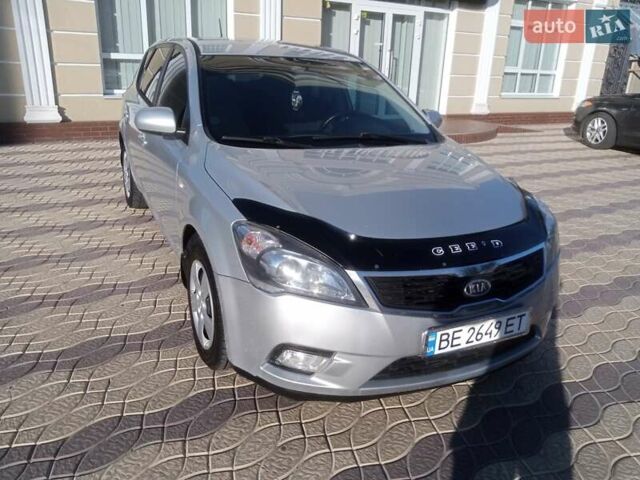 Серый Киа Сид, объемом двигателя 1.4 л и пробегом 181 тыс. км за 5999 $, фото 1 на Automoto.ua
