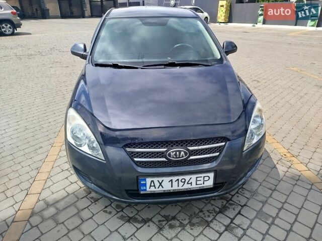 Серый Киа Сид, объемом двигателя 1.4 л и пробегом 169 тыс. км за 6299 $, фото 1 на Automoto.ua