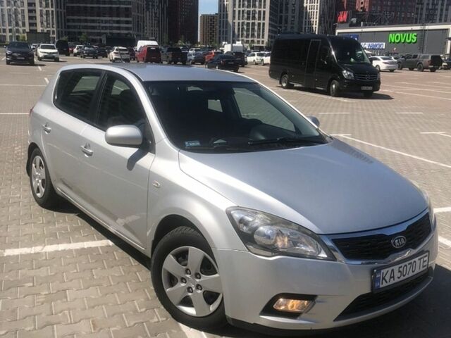 Сірий Кіа Сід, об'ємом двигуна 1.4 л та пробігом 196 тис. км за 5500 $, фото 1 на Automoto.ua