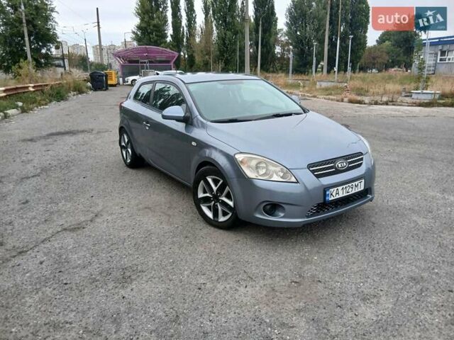 Сірий Кіа Сід, об'ємом двигуна 1.4 л та пробігом 197 тис. км за 3999 $, фото 1 на Automoto.ua