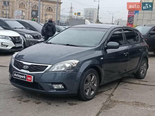 Серый Киа Сид, объемом двигателя 1.4 л и пробегом 202 тыс. км за 5890 $, фото 1 на Automoto.ua