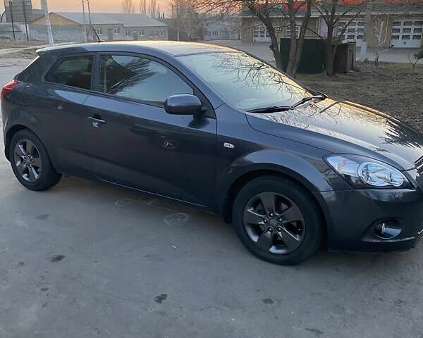 Сірий Кіа Сід, об'ємом двигуна 1.59 л та пробігом 75 тис. км за 7500 $, фото 1 на Automoto.ua