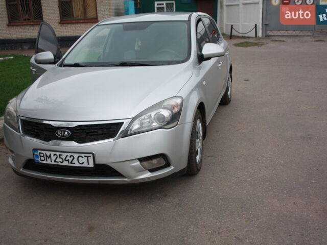 Серый Киа Сид, объемом двигателя 1.6 л и пробегом 188 тыс. км за 6500 $, фото 1 на Automoto.ua
