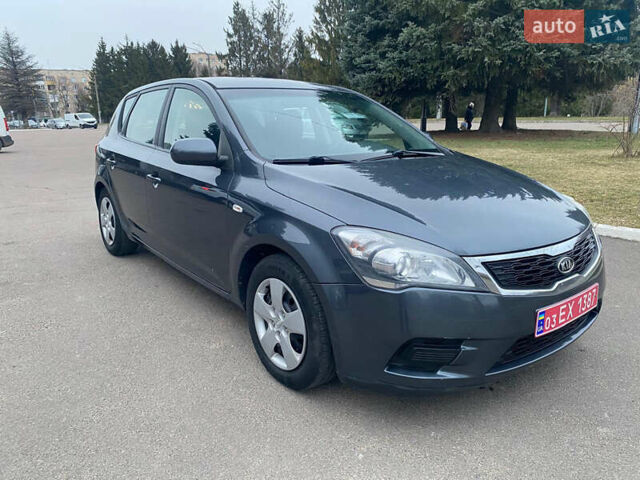 Сірий Кіа Сід, об'ємом двигуна 1.4 л та пробігом 207 тис. км за 5999 $, фото 1 на Automoto.ua