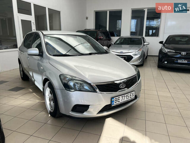Серый Киа Сид, объемом двигателя 1.4 л и пробегом 148 тыс. км за 5800 $, фото 1 на Automoto.ua