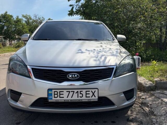 Сірий Кіа Сід, об'ємом двигуна 1.4 л та пробігом 154 тис. км за 5750 $, фото 1 на Automoto.ua