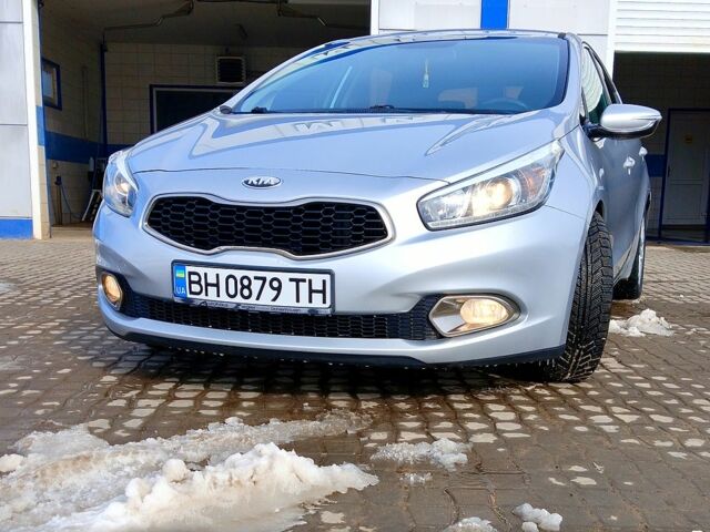 Серый Киа Сид, объемом двигателя 1.6 л и пробегом 20500 тыс. км за 7200 $, фото 1 на Automoto.ua