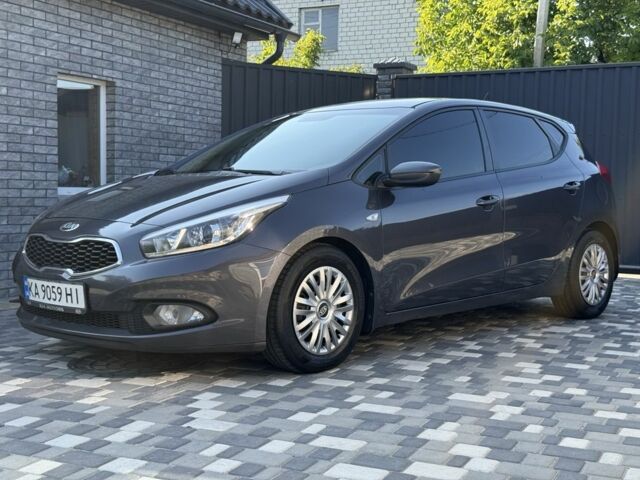 Сірий Кіа Сід, об'ємом двигуна 1.6 л та пробігом 188 тис. км за 10001 $, фото 1 на Automoto.ua