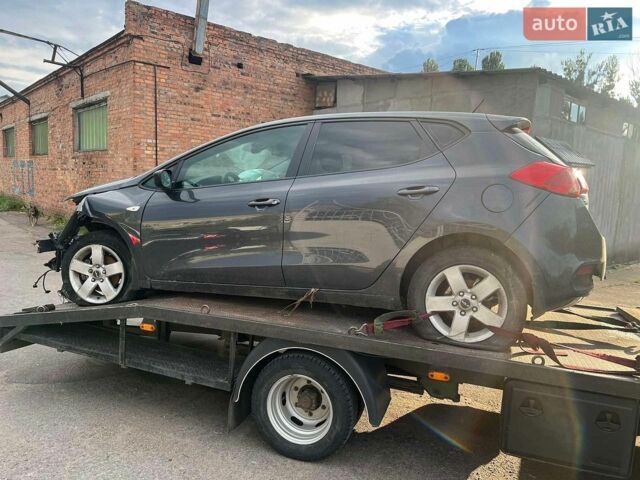 Серый Киа Сид, объемом двигателя 1.58 л и пробегом 168 тыс. км за 2299 $, фото 1 на Automoto.ua