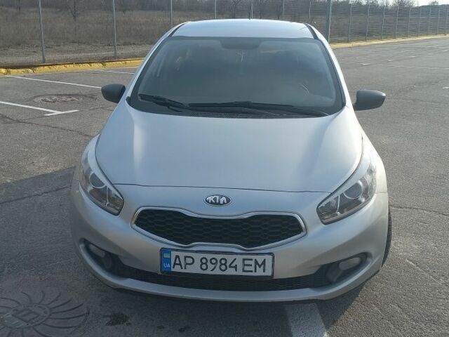 Серый Киа Сид, объемом двигателя 1.4 л и пробегом 170 тыс. км за 7800 $, фото 1 на Automoto.ua