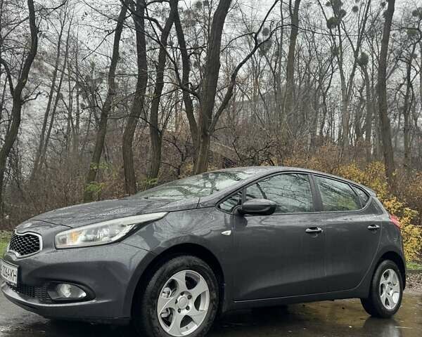 Серый Киа Сид, объемом двигателя 1.58 л и пробегом 148 тыс. км за 10400 $, фото 1 на Automoto.ua