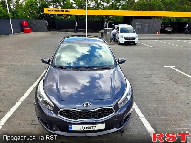 Серый Киа Сид, объемом двигателя 1.6 л и пробегом 170 тыс. км за 9500 $, фото 1 на Automoto.ua