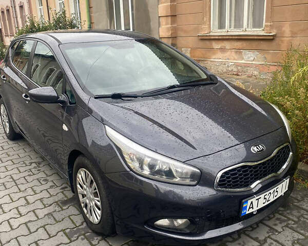 Сірий Кіа Сід, об'ємом двигуна 1.59 л та пробігом 247 тис. км за 10500 $, фото 1 на Automoto.ua