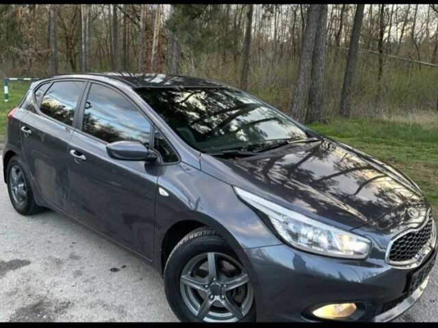 Сірий Кіа Сід, об'ємом двигуна 1.6 л та пробігом 132 тис. км за 11500 $, фото 1 на Automoto.ua