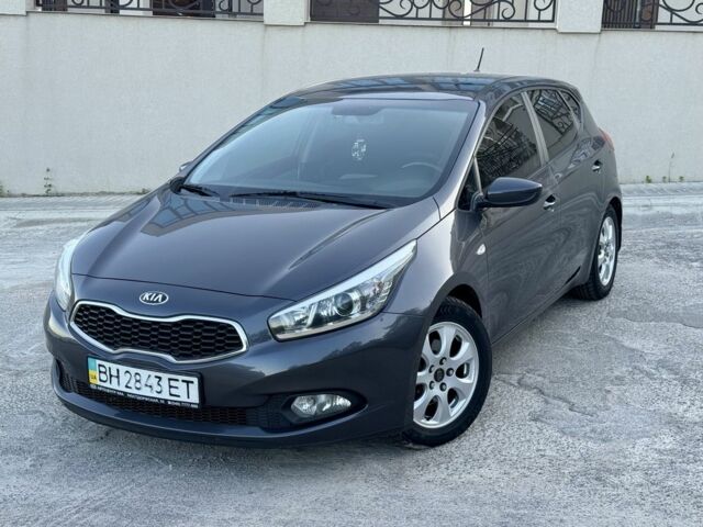 Серый Киа Сид, объемом двигателя 1.6 л и пробегом 150 тыс. км за 9998 $, фото 1 на Automoto.ua