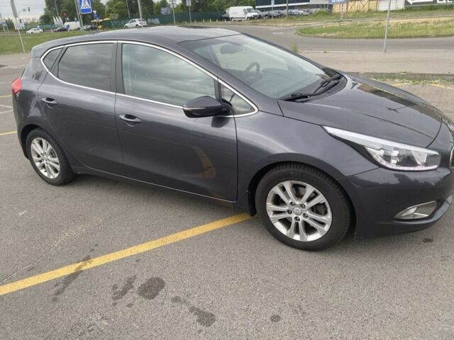 Серый Киа Сид, объемом двигателя 1.6 л и пробегом 100 тыс. км за 13700 $, фото 1 на Automoto.ua