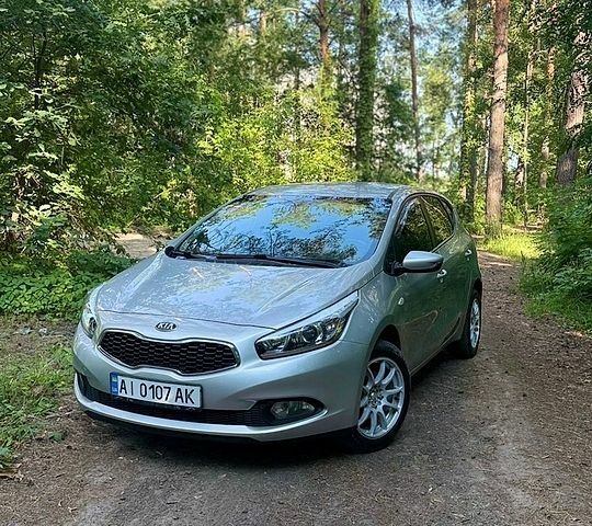 Сірий Кіа Сід, об'ємом двигуна 1.6 л та пробігом 152 тис. км за 12000 $, фото 1 на Automoto.ua