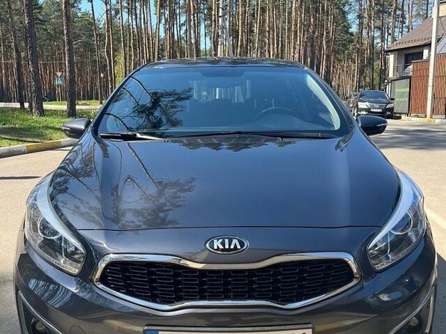 Серый Киа Сид, объемом двигателя 1.59 л и пробегом 112 тыс. км за 13500 $, фото 1 на Automoto.ua