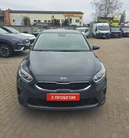 Серый Киа Сид, объемом двигателя 1.59 л и пробегом 30 тыс. км за 13500 $, фото 1 на Automoto.ua