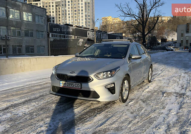 Серый Киа Сид, объемом двигателя 1.59 л и пробегом 278 тыс. км за 13999 $, фото 1 на Automoto.ua