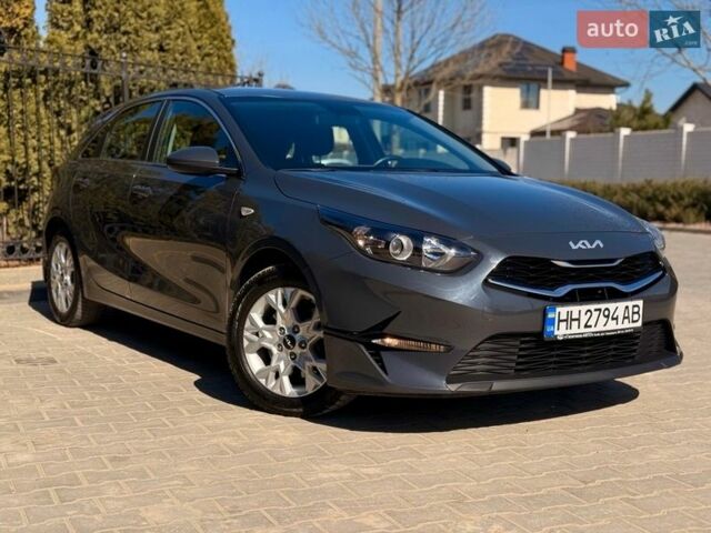 Серый Киа Сид, объемом двигателя 1.6 л и пробегом 61 тыс. км за 16999 $, фото 1 на Automoto.ua