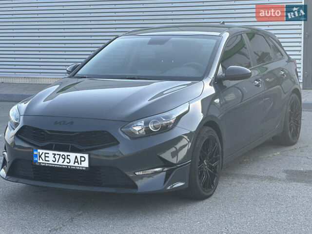 Серый Киа Сид, объемом двигателя 1.59 л и пробегом 27 тыс. км за 19900 $, фото 1 на Automoto.ua