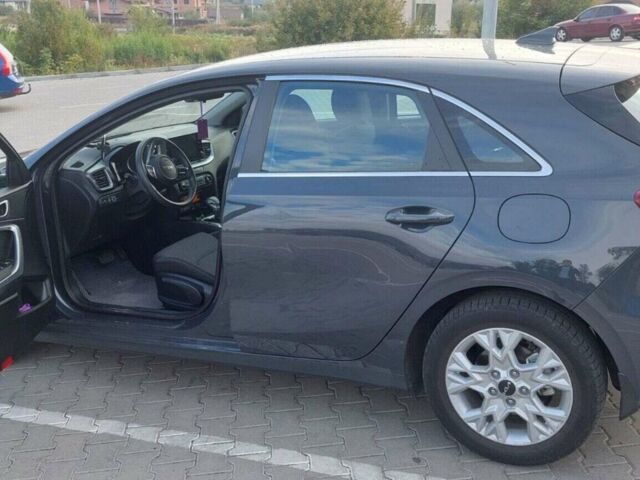 Сірий Кіа Сід, об'ємом двигуна 1.59 л та пробігом 35 тис. км за 20000 $, фото 1 на Automoto.ua