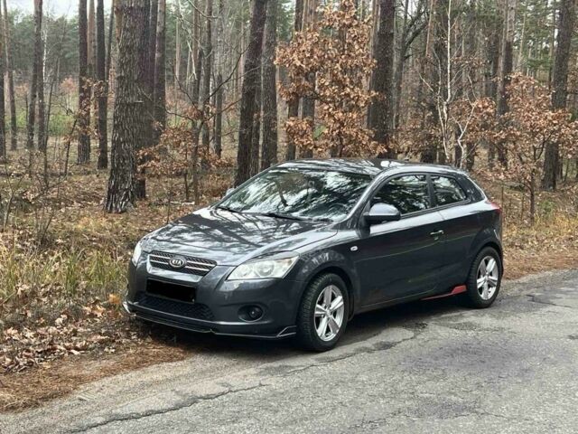 Сірий Кіа Сід, об'ємом двигуна 1.4 л та пробігом 169 тис. км за 4200 $, фото 1 на Automoto.ua