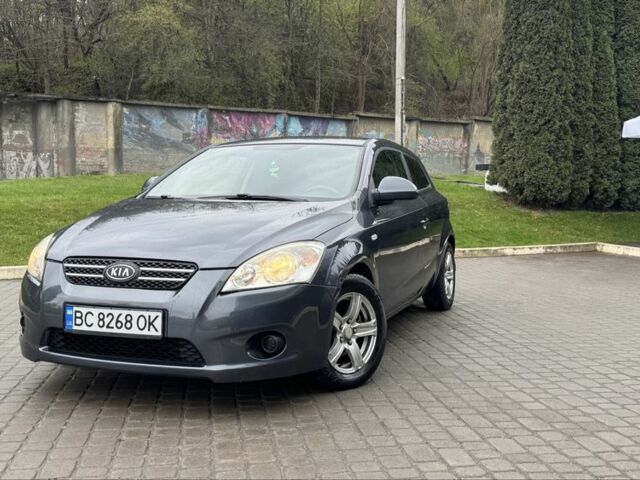 Серый Киа Сид, объемом двигателя 1.4 л и пробегом 223 тыс. км за 4300 $, фото 1 на Automoto.ua