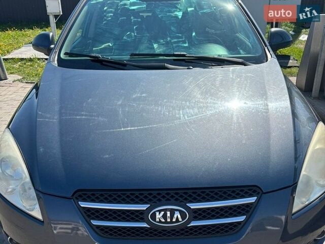 Серый Киа Сид, объемом двигателя 1.58 л и пробегом 295 тыс. км за 6500 $, фото 1 на Automoto.ua