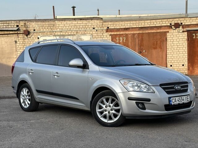 Серый Киа Сид, объемом двигателя 1.6 л и пробегом 208 тыс. км за 6400 $, фото 1 на Automoto.ua