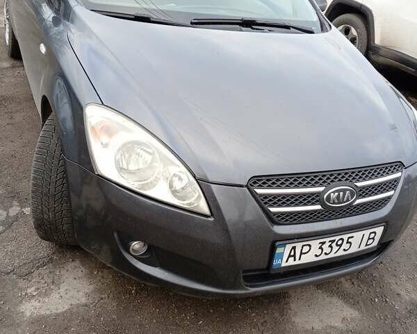 Серый Киа Сид, объемом двигателя 1.6 л и пробегом 270 тыс. км за 5000 $, фото 1 на Automoto.ua