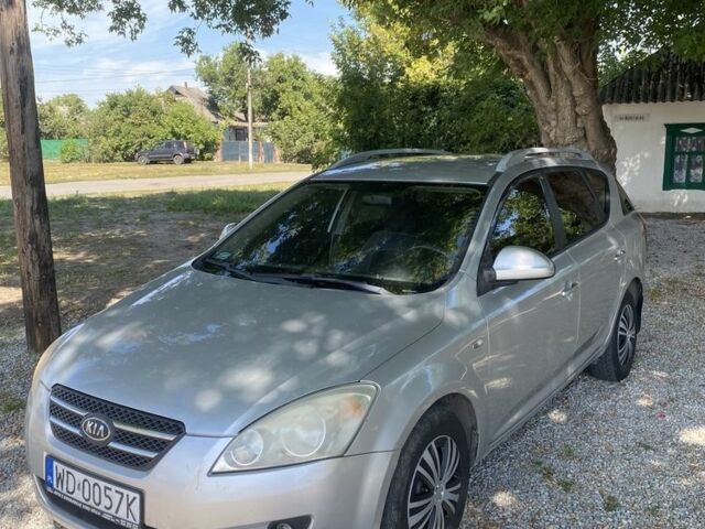 Сірий Кіа Сід, об'ємом двигуна 2 л та пробігом 3 тис. км за 2610 $, фото 1 на Automoto.ua