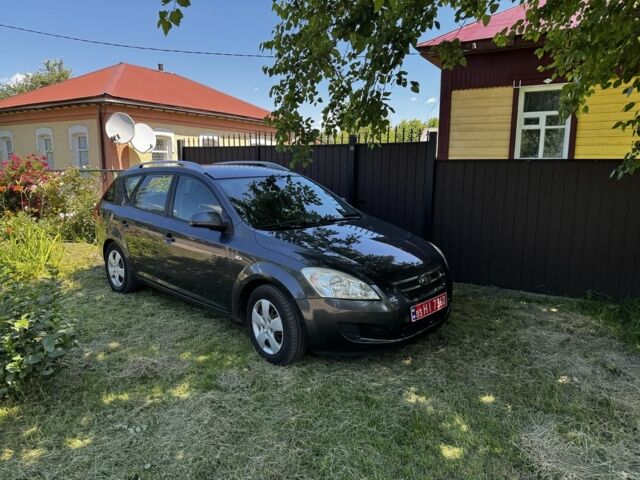 Серый Киа Сид, объемом двигателя 1.6 л и пробегом 170 тыс. км за 6800 $, фото 1 на Automoto.ua