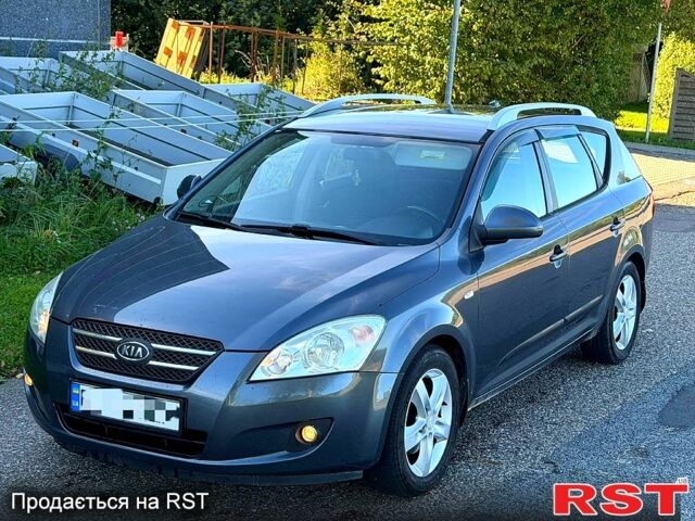 Серый Киа Сид, объемом двигателя 1.6 л и пробегом 300 тыс. км за 4000 $, фото 1 на Automoto.ua