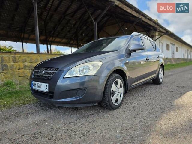 Киа Сид 2008 в Житомире на Automoto.ua Серый Киа Сид, объемом двигателя 1.58 л и пробегом 246 тыс. км за 5999 $, фото 1 на Automoto.ua