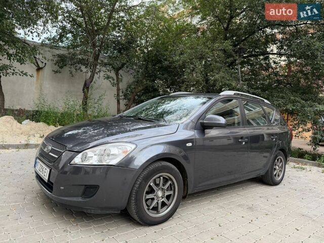Серый Киа Сид, объемом двигателя 1.59 л и пробегом 125 тыс. км за 6999 $, фото 1 на Automoto.ua