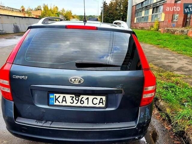 Киа Сид 2008 в Киеве на Automoto.ua Серый Киа Сид, объемом двигателя 1.6 л и пробегом 378 тыс. км за 5500 $, фото 1 на Automoto.ua